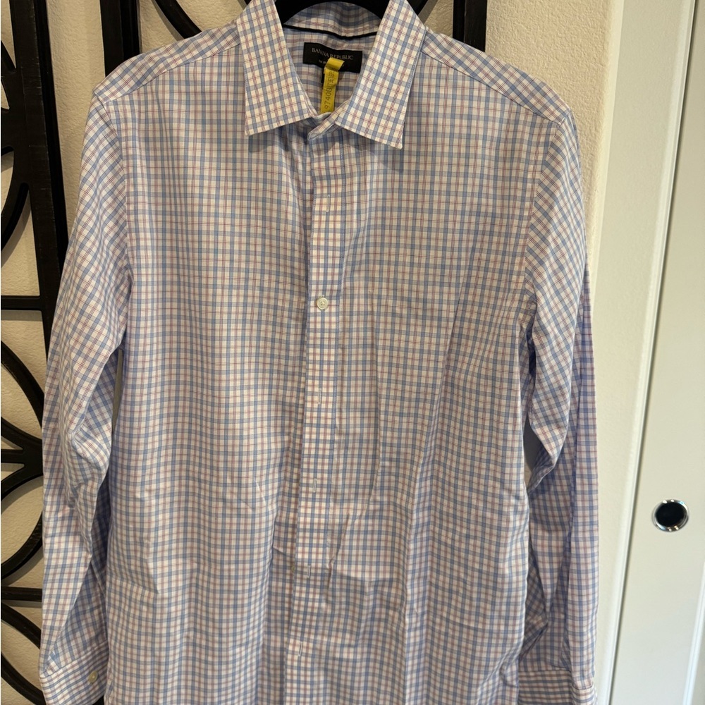 Banana Republic Men’s Light Blue & red Gingham Dress Shirt Medium